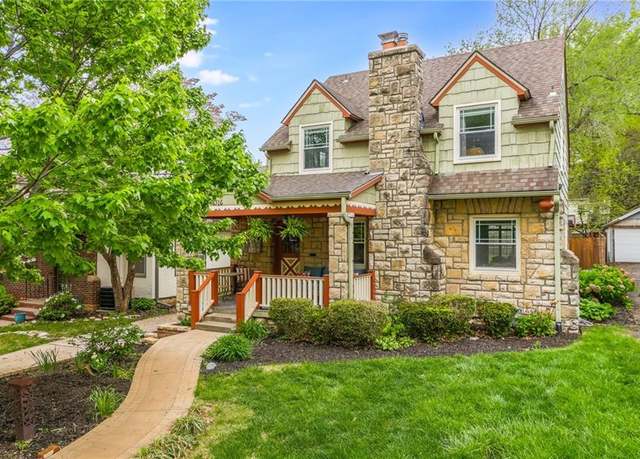 Property at 6516 Charlotte St, Kansas City, MO 64131, 3 beds, 1.5 baths