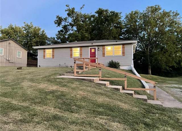 Property at 601 Prospect St, Excelsior Springs, MO 64024, 3 beds, 1 bath