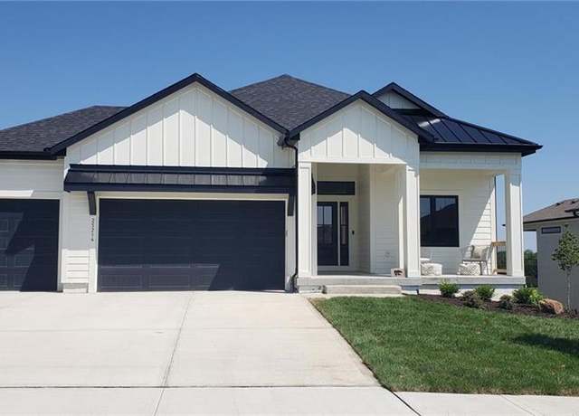 Property at 16543 W 170th St, Olathe, KS 66062, 4 beds, 3 baths