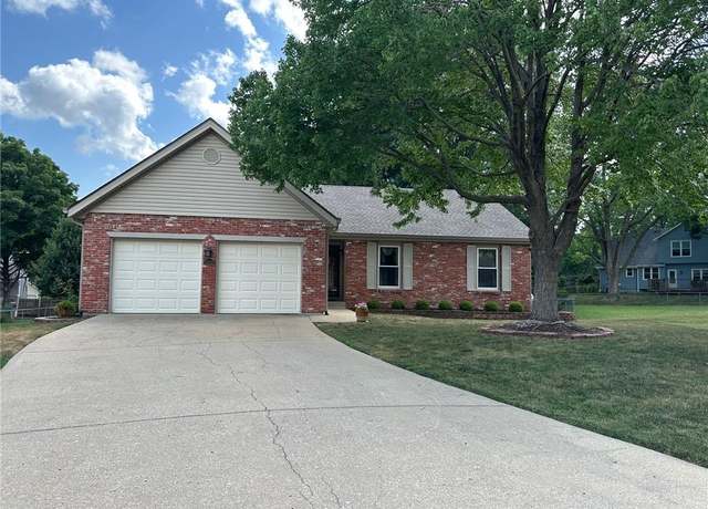Property at 15703 W 125th St, Olathe, KS 66062, 4 beds, 3 baths