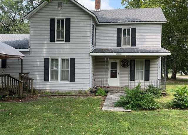 Property at 702 4th St St, Mccune, KS 66753, 3 beds, 2 baths