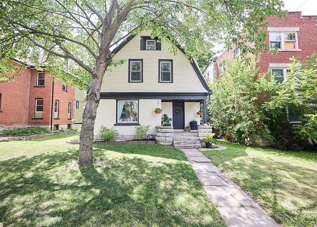 Property at 216 N Clinton Pl, Kansas City, MO 64123, 4 beds, 2.5 baths