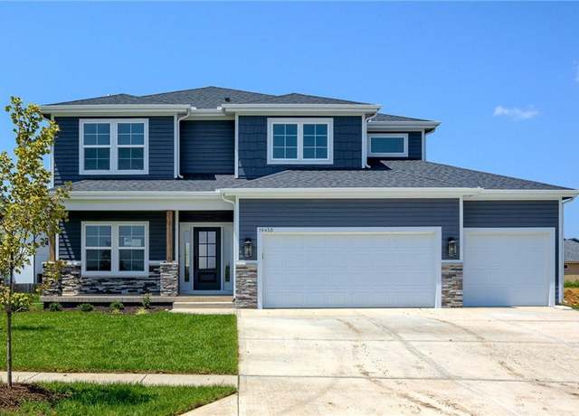 Property at 16426 Ingalls St, Gardner, KS 66030, 4 beds, 3.5 baths