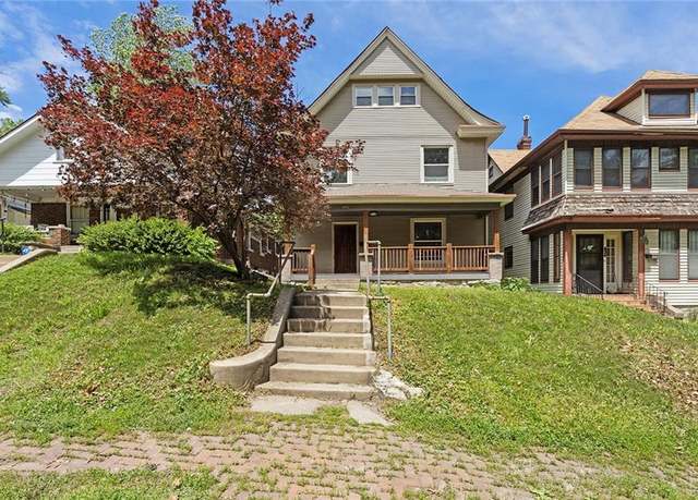 Property at 840 Barnett Ave, Kansas City, KS 66101, 4 beds, 2 baths