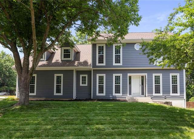 Property at 15614 Outlook St, Overland Park, KS 66224, 4 beds, 2.5 baths