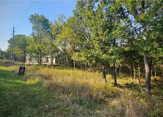 Property at 9 N Fascination Cir, Linn Valley, KS 66040