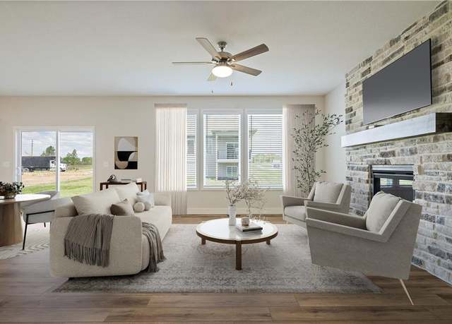 Property at 4008 NW 97th St, Kansas City, MO 64154, 4 beds, 2.5 baths