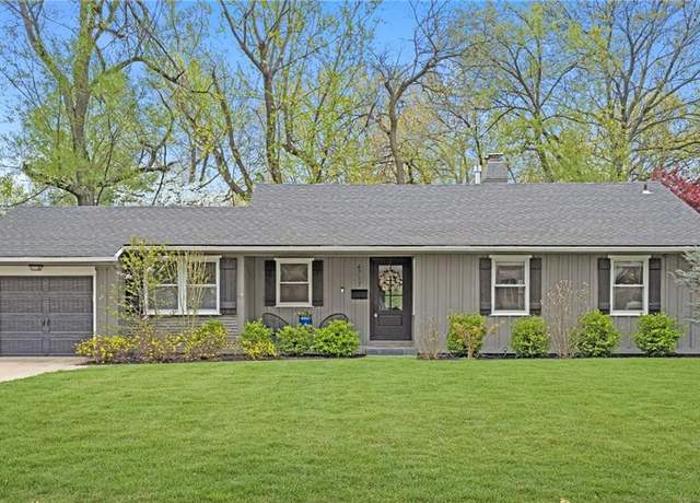 Property at 4717 W 65th Ter, Prairie Village, KS 66208, 3 beds, 2 baths