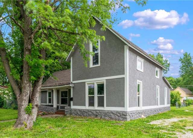 Property at 115 Brown Ave, Osawatomie, KS 66064, 4 beds, 1 bath