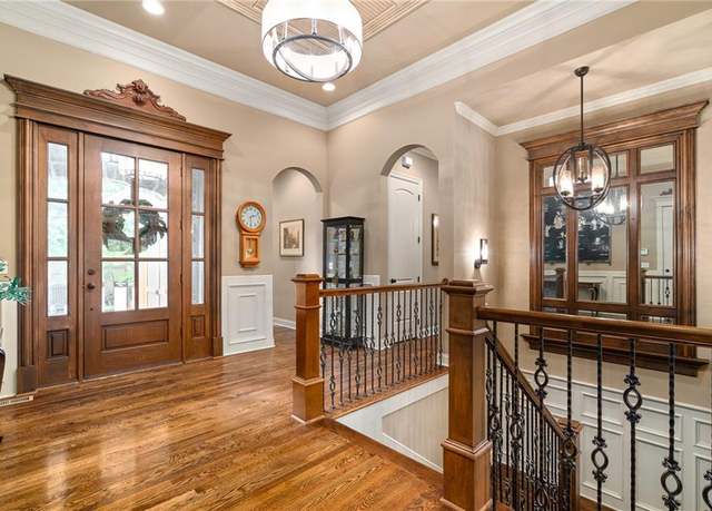 Property at 3116 W 137th St, Leawood, KS 66224, 4 beds, 4 baths