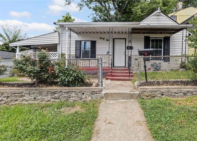 Property at 4010 Smart Ave, Kansas City, MO 64124, 2 beds, 1 bath