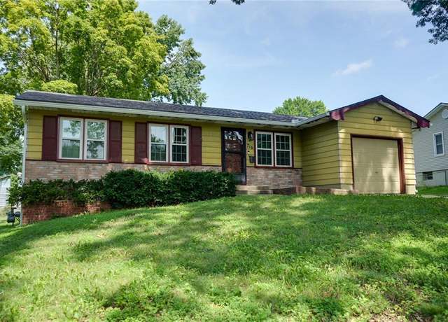 Property at 716 Osage Trl, Independence, MO 64056, 3 beds, 1.5 baths