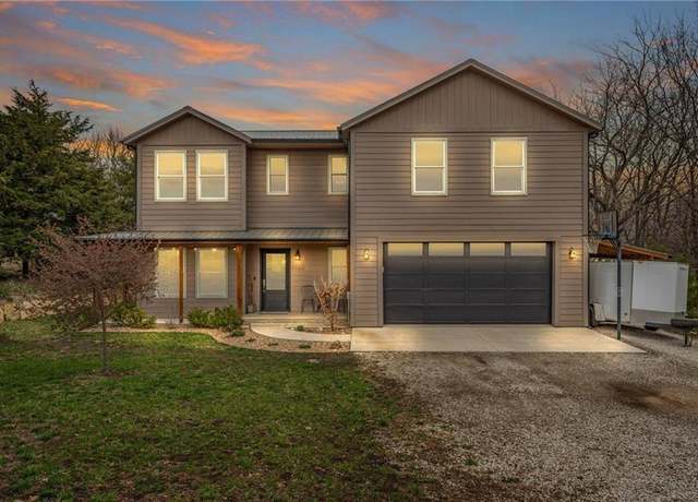 Property at 4866 Dabinawa Dr, Mclouth, KS 66054, 3 beds, 2.5 baths