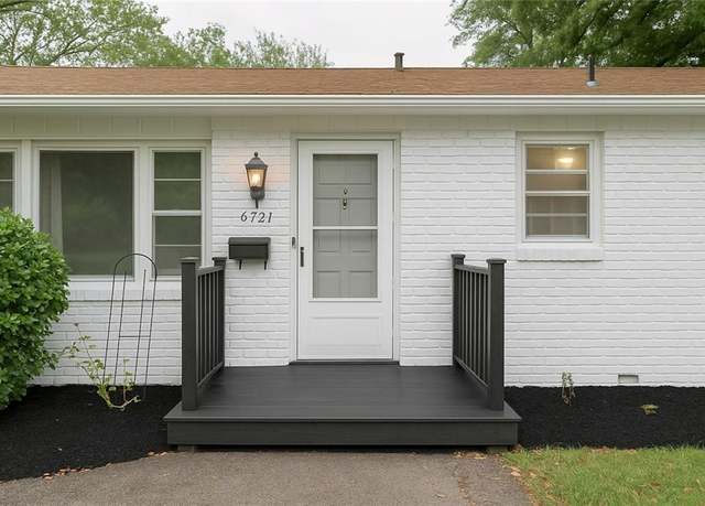 Property at 6721 Larsen Ln, Shawnee, KS 66203, 3 beds, 1 bath