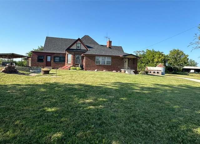 Property at 9495 State Rte T N/A, Amazonia, MO 64421, 4 beds, 3 baths