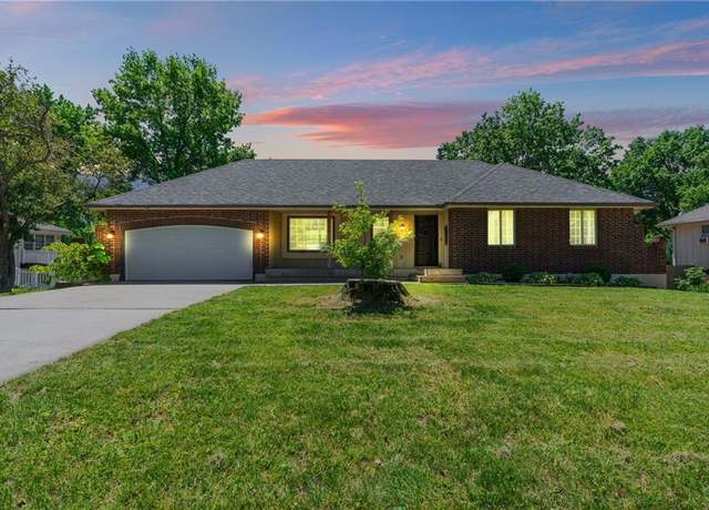 Property at 1215 Ann Ave, Excelsior Springs, MO 64024, 3 beds, 3 baths