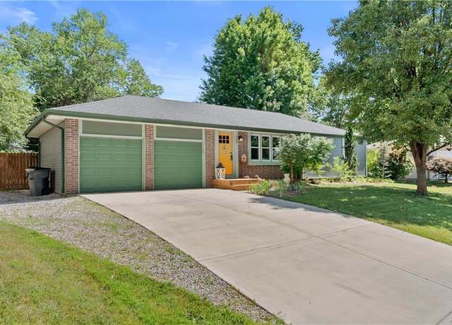 Property at 1101 W Ashbury St, Olathe, KS 66061, 4 beds, 2.5 baths