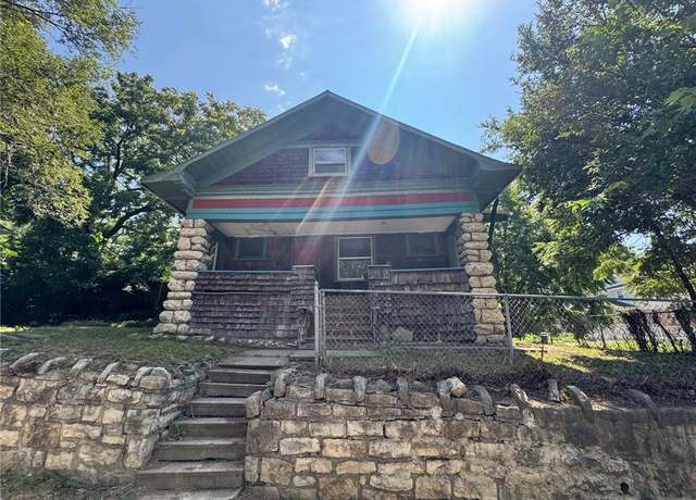 Property at 335 Bales Ave, Kansas City, MO 64124, 2 beds, 1 bath