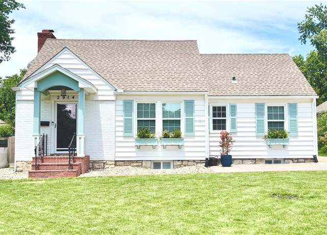 Property at 2914 W 50th Ter, Westwood, KS 66205, 4 beds, 3 baths