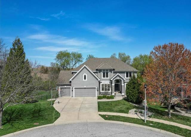 Property at 20820 W 81st Pl, Lenexa, KS 66220, 5 beds, 5 baths