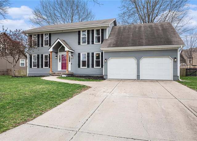 Property at 1704 SW Stonecreek Dr, Blue Springs, MO 64015, 4 beds, 3 baths