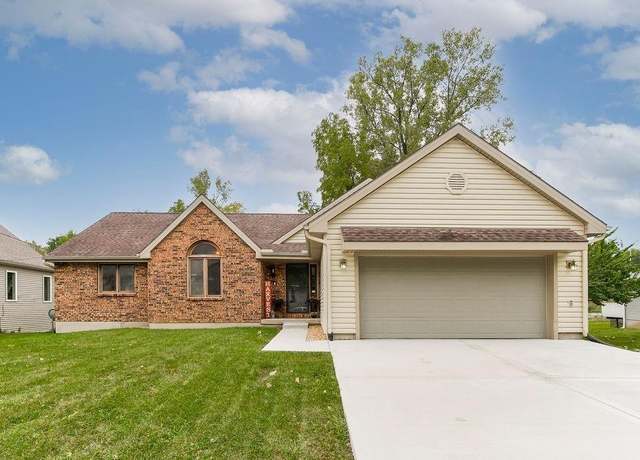 Property at 1429 Independence Ct, Leavenworth, KS 66048, 3 beds, 2 baths
