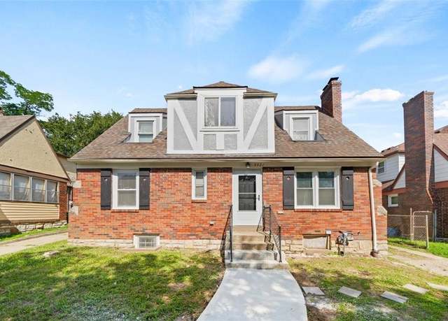 Property at 5919 Paseo Blvd, Kansas City, MO 64110, 3 beds, 2 baths