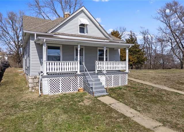Property at 618 Linn Ave, Excelsior Springs, MO 64024, 2 beds, 1 bath