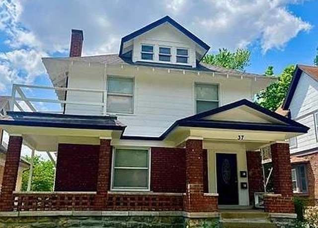 Property at 37 E 32nd St, Kansas City, MO 64111, 5 beds, 2 baths