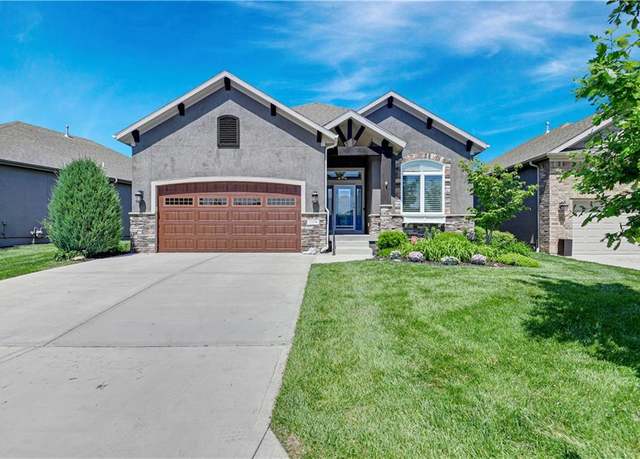 Property at 22174 W 121 St, Olathe, KS 66061, 4 beds, 3 baths