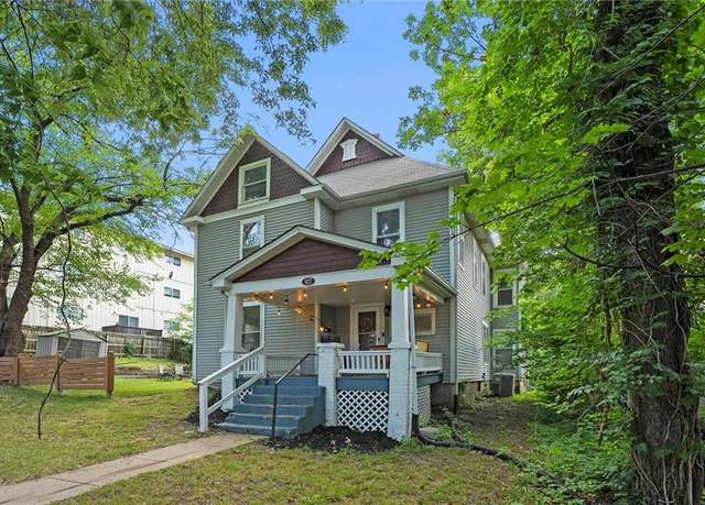 Property at 927 Louisiana St, Lawrence, KS 66044, 7 beds, 2.5 baths