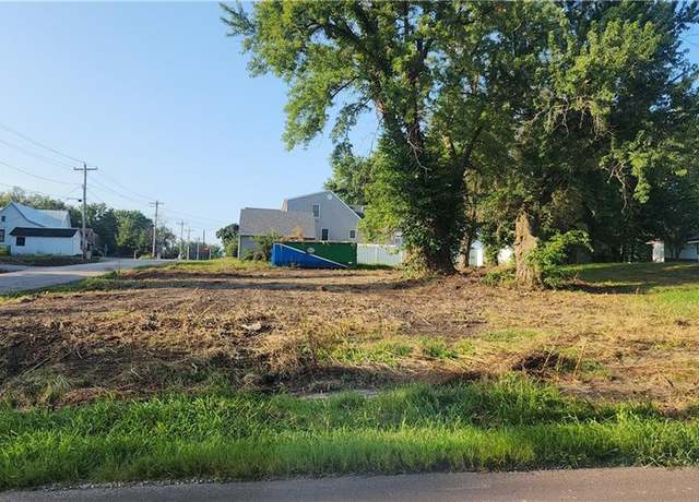 Property at 312 E Mill St, Gallatin, MO 64640