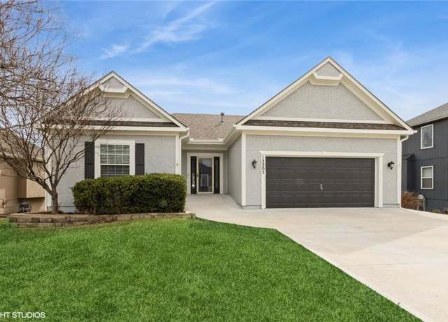 Property at 12205 Pine Valley Dr, Kansas City, KS 66109, 3 beds, 3 baths