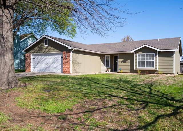 Property at 4832 Tempe St, Lawrence, KS 66047, 3 beds, 2 baths