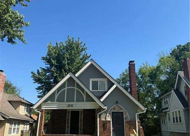 Property at 2206 E 67 Ter, Kansas City, MO 64132, 3 beds, 1.5 baths