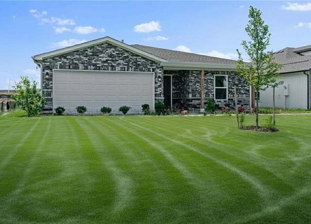 Property at 37767 W 207th Ter, Edgerton, KS 66021, 3 beds, 2 baths