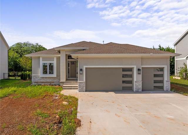 Property at 25041 W 142nd St, Olathe, KS 66061, 4 beds, 3 baths
