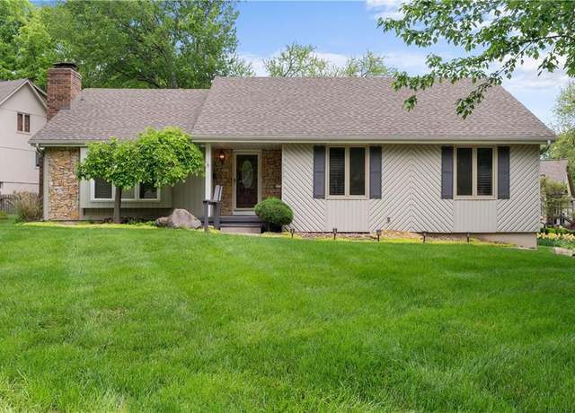 Property at 1101 NW Timber Rdg, Blue Springs, MO 64015, 3 beds, 3 baths