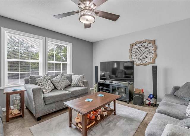 Property at 630 N Linn Valley Dr, Linn Valley, KS 66040, 2 beds, 2 baths