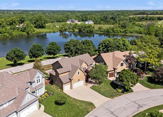 Property at 4528 N 108th St, Kansas City, KS 66109, 4 beds, 4.5 baths
