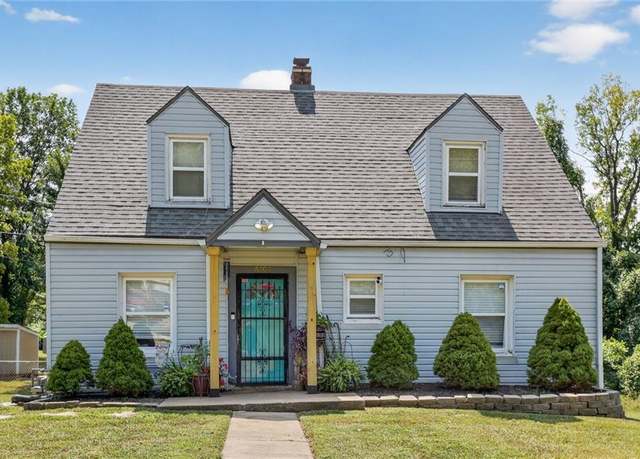 Property at 6707 E 66th St, Kansas City, MO 64133, 4 beds, 2 baths