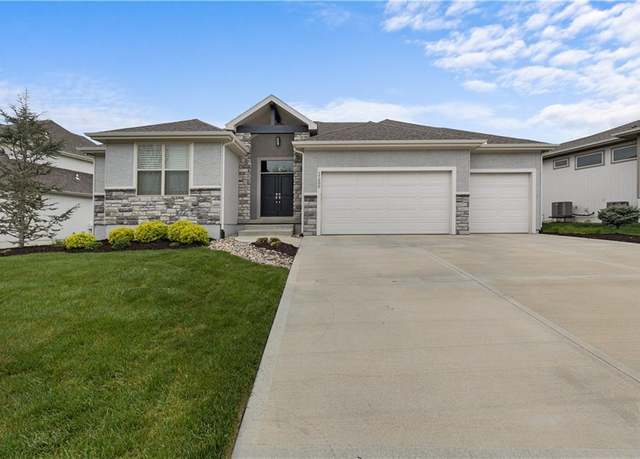Property at 17200 Parkhill St, Overland Park, KS 66221, 4 beds, 3 baths
