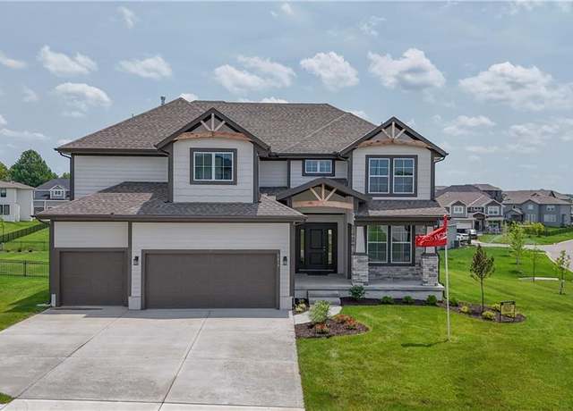 Property at 5839 Mccormick Dr, Shawnee, KS 66226, 5 beds, 4 baths