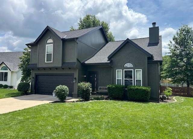 Property at 21607 W 51st St, Shawnee, KS 66226, 3 beds, 3 baths