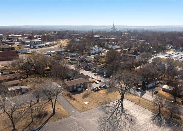 Property at 525 N Osage St, Independence, MO 64050, 4 beds