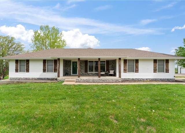 Property at 11220 W 359th St, Paola, KS 66071, 3 beds, 2 baths