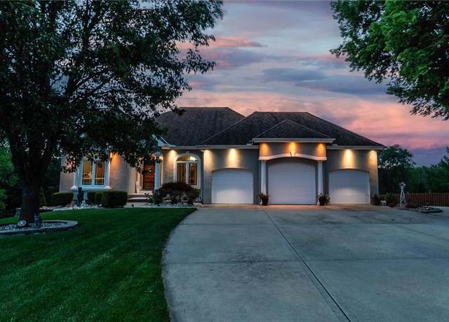 Property at 3401 NE 153rd Ter, Smithville, MO 64089, 4 beds, 3.5 baths