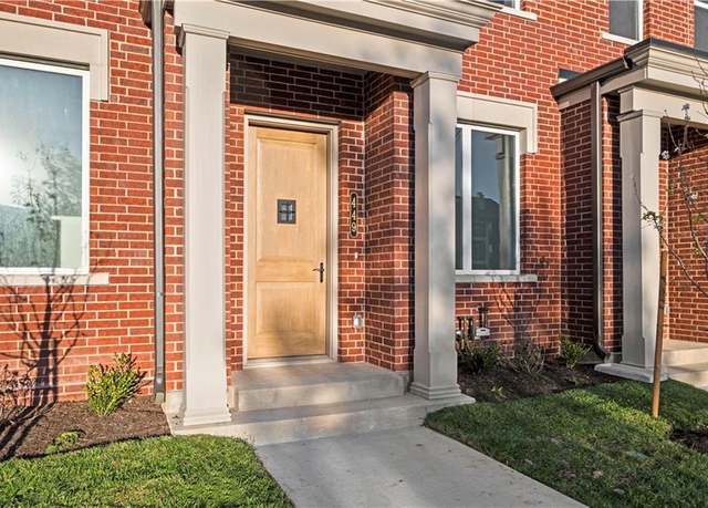 Property at 449 SW Longview Blvd, Lee's Summit, MO 64081, 2 beds, 2.5 baths