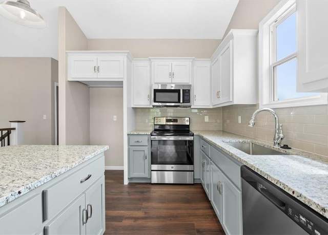 Property at 796 Highland Dr, Edwardsville, KS 66111, 3 beds, 3 baths