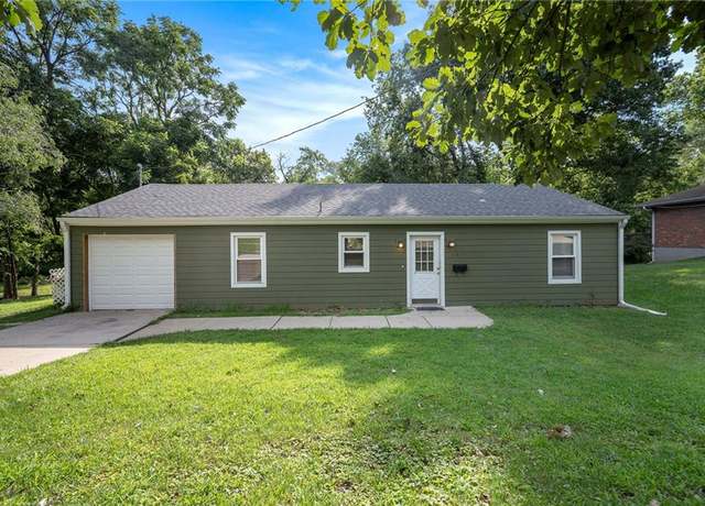 Property at 7819 Woodward St, Overland Park, KS 66204, 3 beds, 1 bath